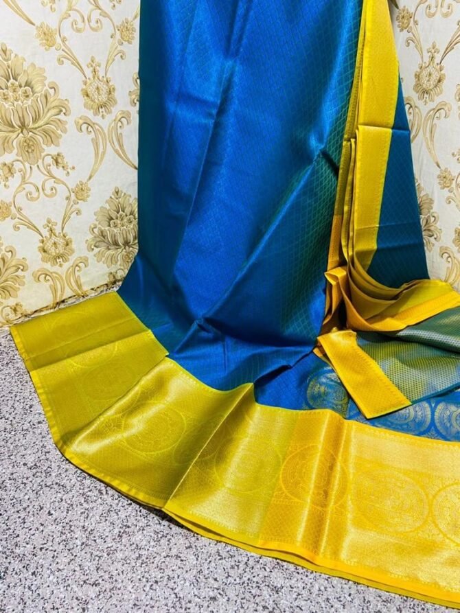 Big Border Sarees - Image 2